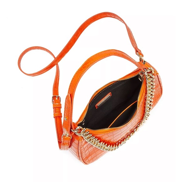 Aqua shoulder bag in orange the bag can also be worn as a crossbody. - Picture 3 of 7